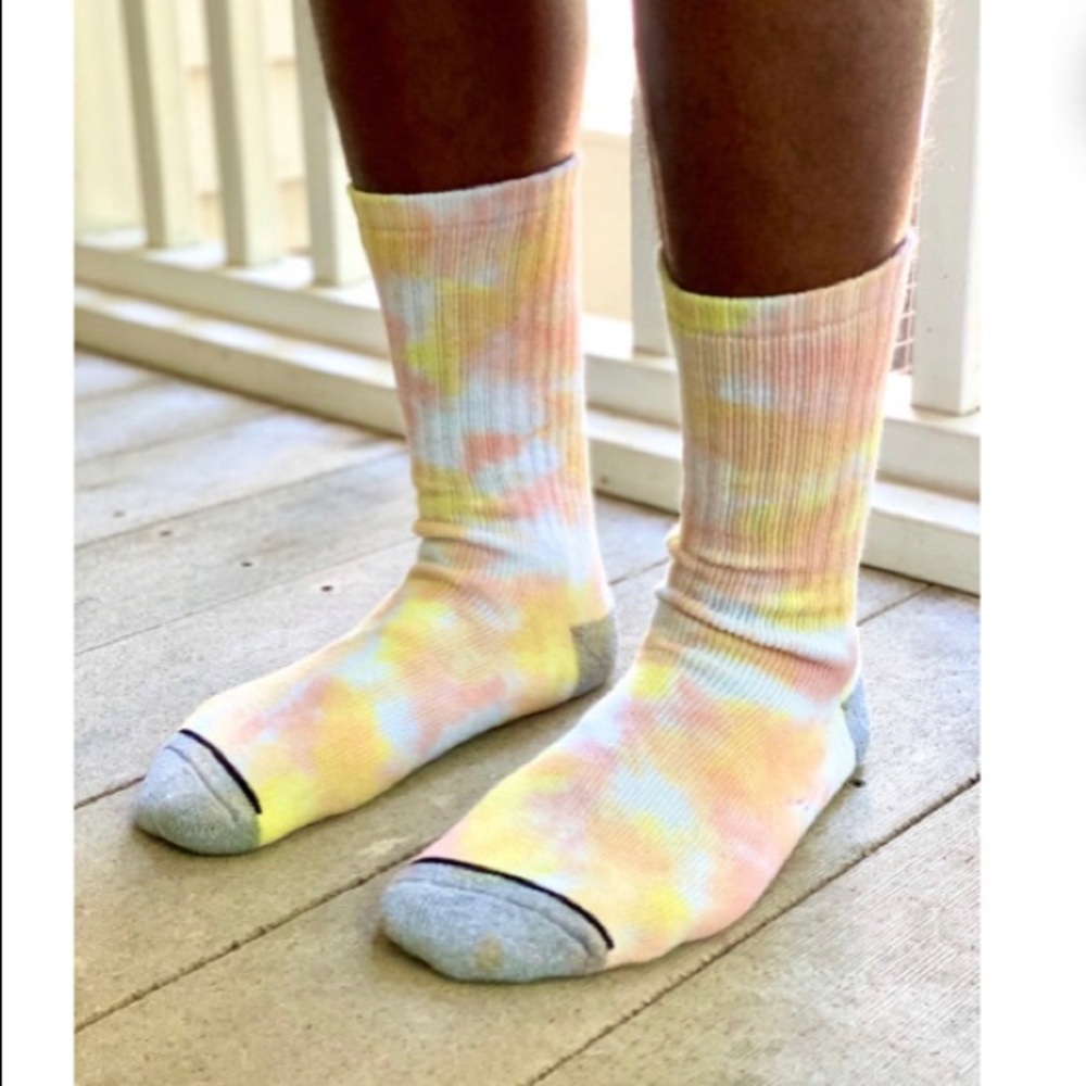 This listing is for assorted tie dye socks! - Picture 5 of 7